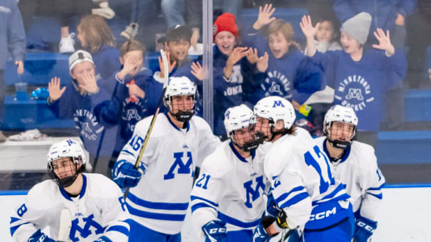Andover vs Minnetonka Nov26 Earl Ebenseteiner99